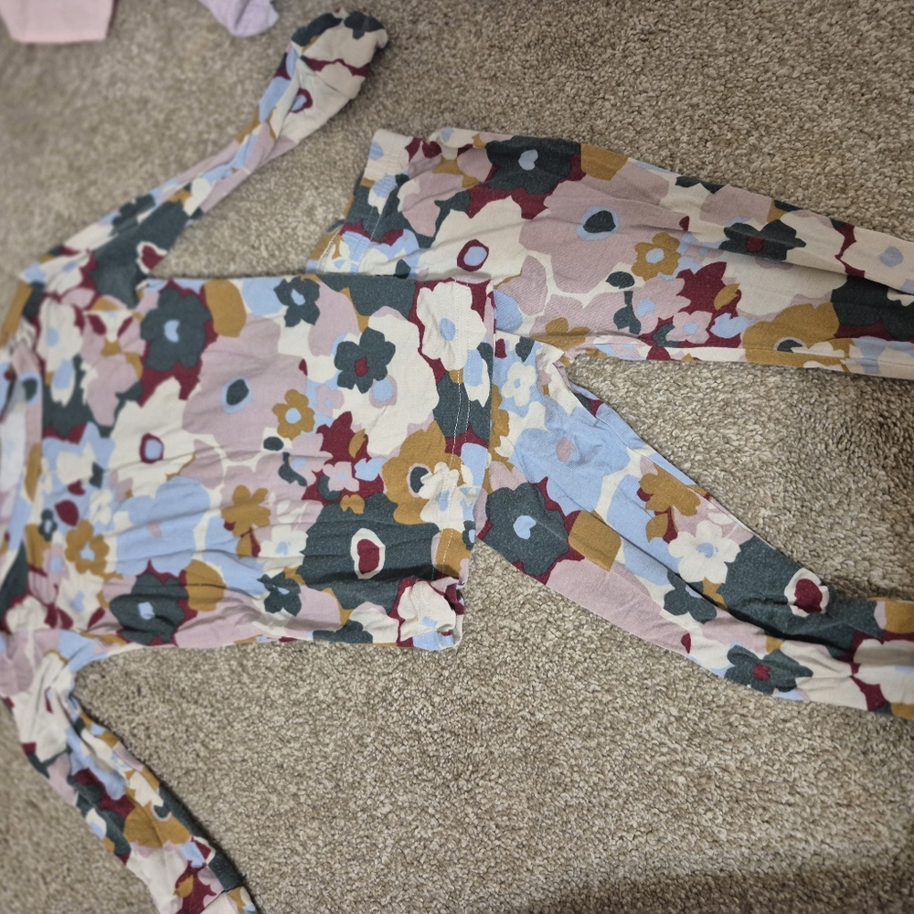 Floral Long-Sleeve Pajamas